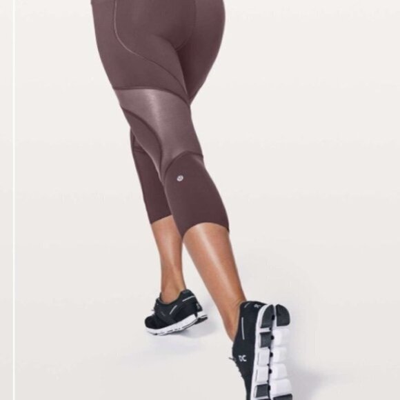 Lululemon On Pace Crop Nulux 21” - Picture 6 of 7